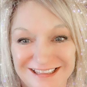 Meet your Posher, Joyce